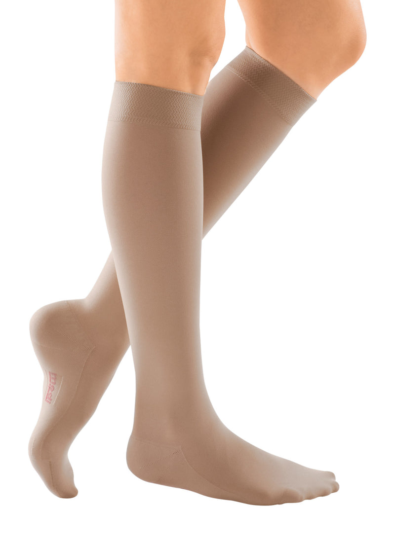 mediven comfort 20-30 mmHg Calf High Closed Toe Compression Stockings, Natural, III (Extra Wide)-Standard