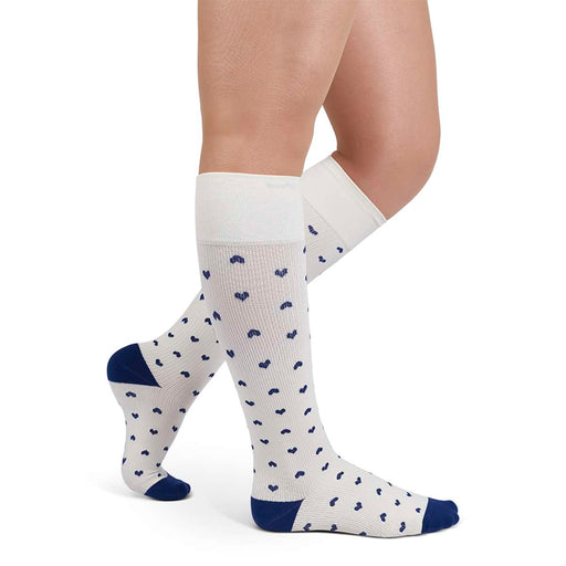 Rejuva Heart 15-20 mmHg Knee High Compression Socks Cream/Navy Size S