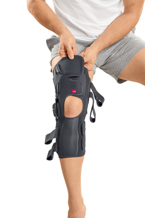 medi M.3 Soft Osteoarthritis OA Knee Brace, Lt Varus (Medial), XS