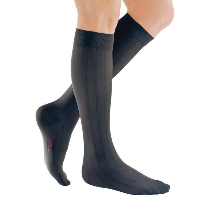 mediven for men classic 15-20 mmHg Calf High Closed Toe Compression Stockings (Tall Length)