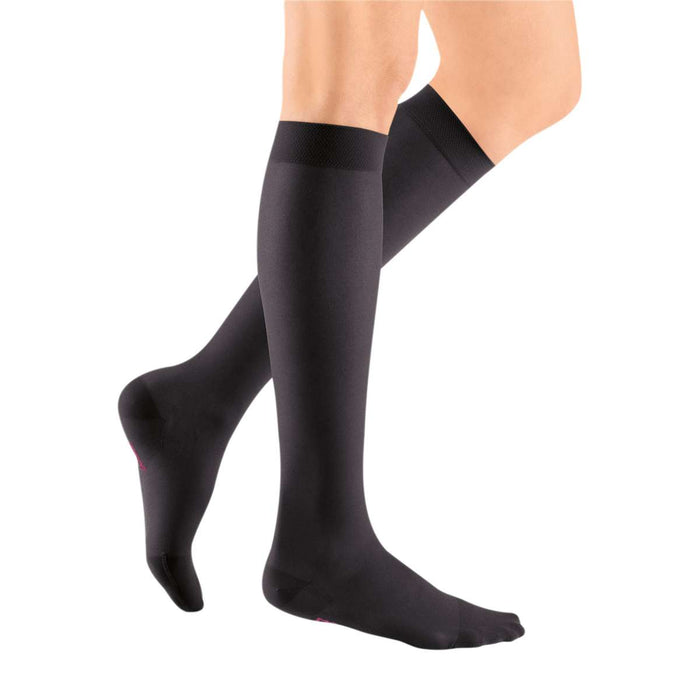 mediven sheer & soft 15-20 mmHg Calf High Closed Toe Compression Stockings