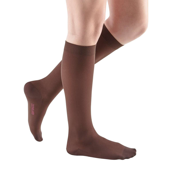 mediven comfort 20-30 mmHg Calf High Closed Toe Compression Stockings