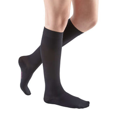 mediven comfort 20-30 mmHg Calf High Closed Toe Compression Stockings (Extra-Wide)