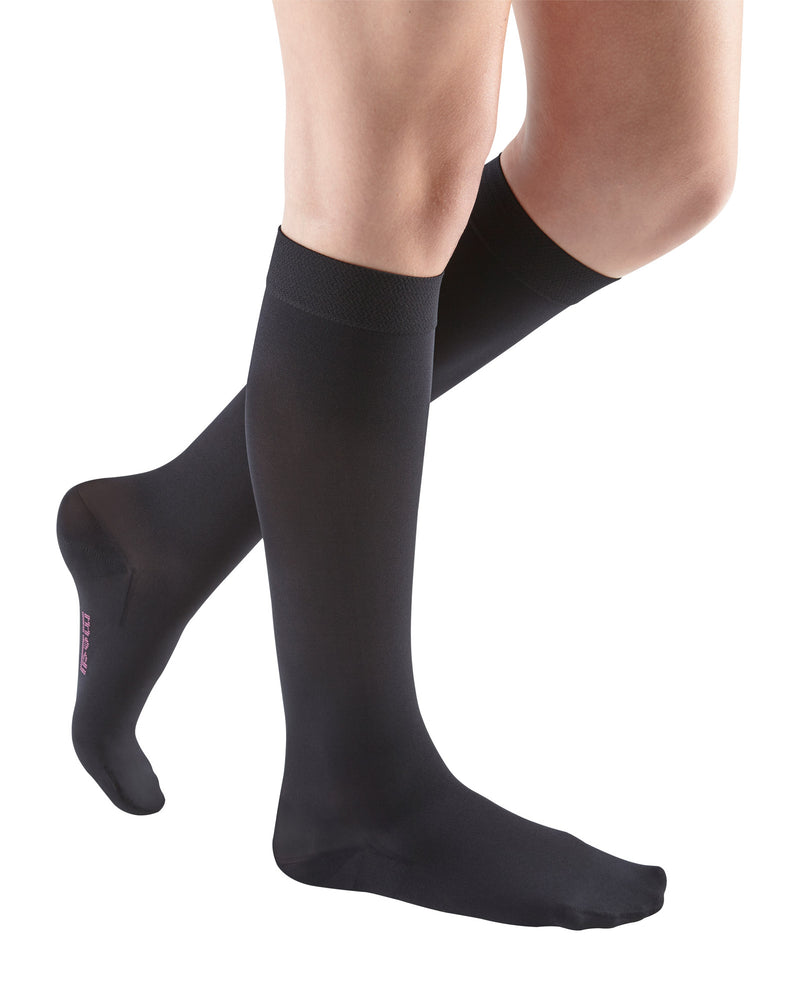 mediven comfort 30-40 mmHg Calf High Closed Toe Compression Stockings (Extra-Wide)