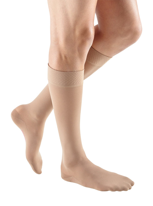 mediven plus 20-30 mmHg Calf High w/Silicone Topband Closed Toe Compression Stockings, Beige, III-Standard