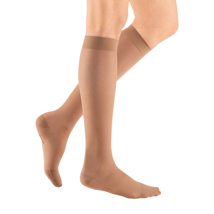 mediven sheer & soft 20-30 mmHg Calf High Closed Toe Compression Stockings, Natural, I-Standard